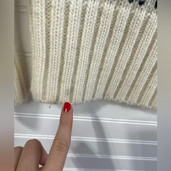 J. Crew Black & Cream Long Sleeve Snowflake Collared Sweater Medium Women’s GUC - Picture 7 of 10